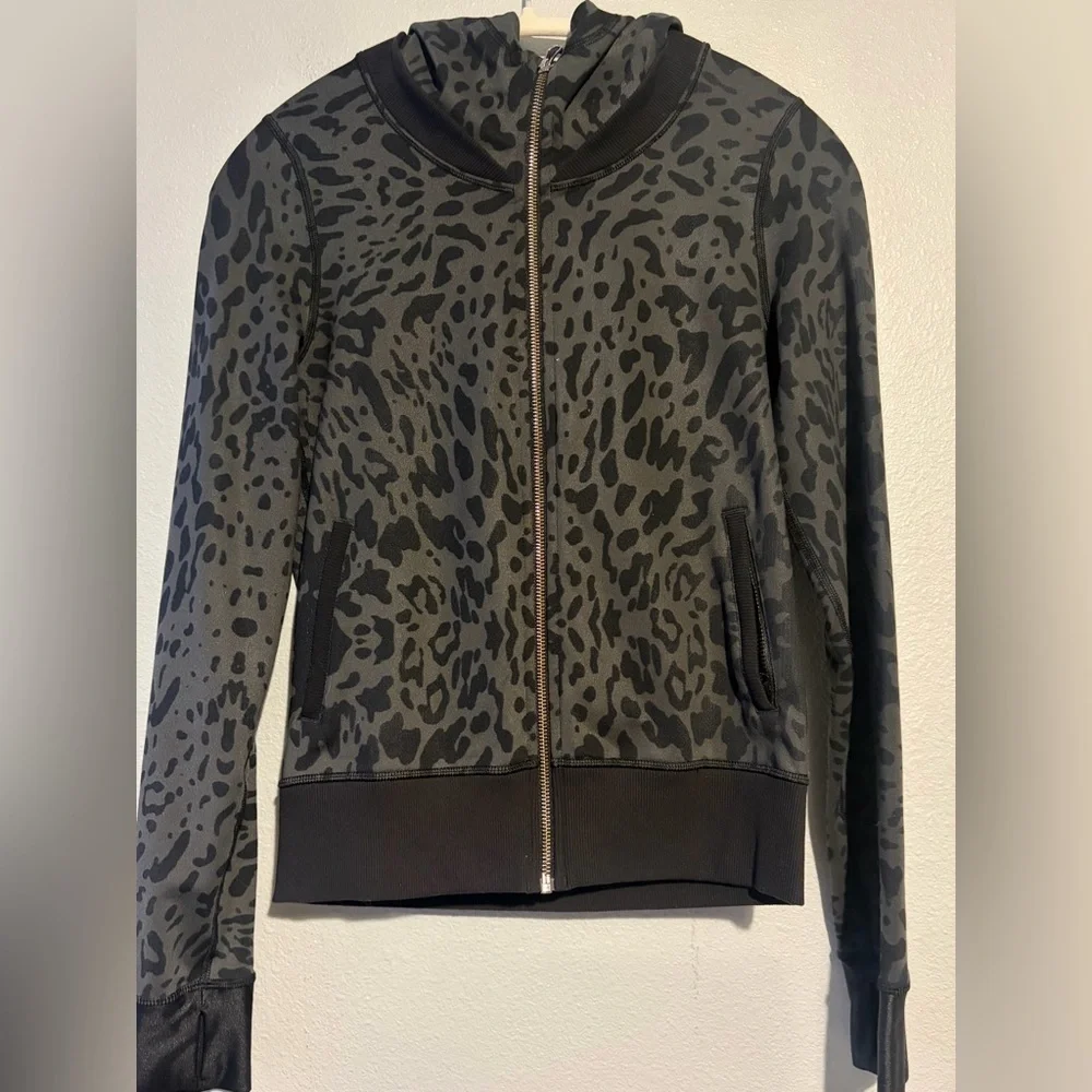 LULULEMON Namaskar Hoodie Animal Swirl Deep Coal Black